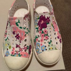 Girls Native water shoes